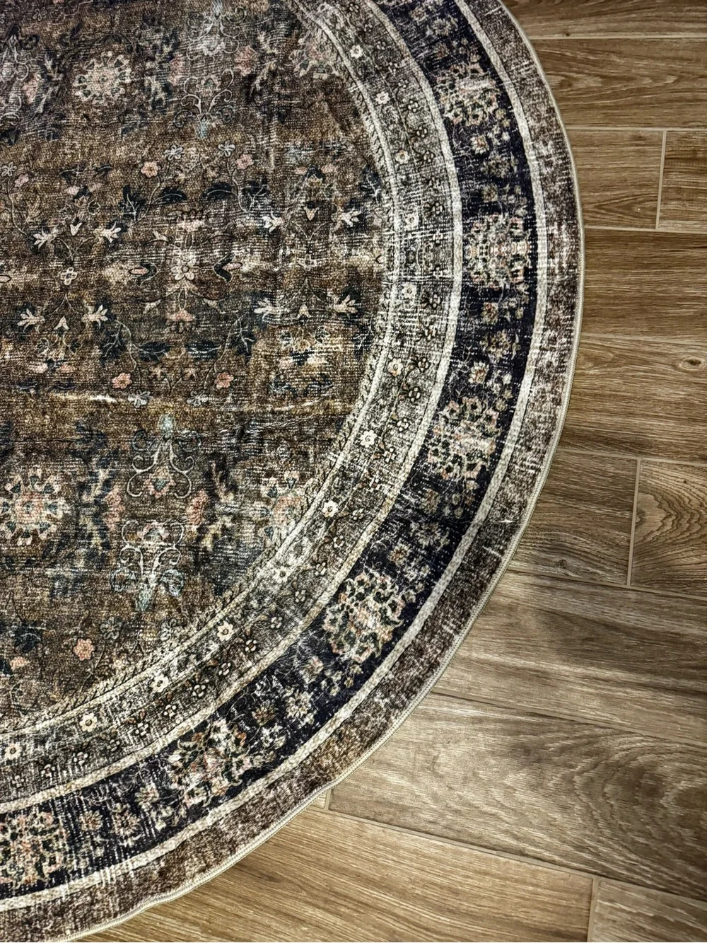 Round Vintage-Inspired Area Rug in Brown and Blue 6 ft